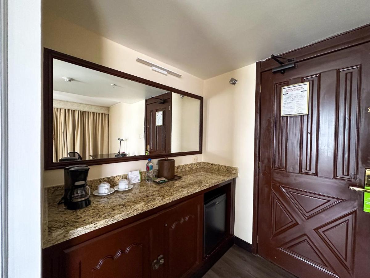 La Quinta By Wyndham Quito Hotel Kültér fotó