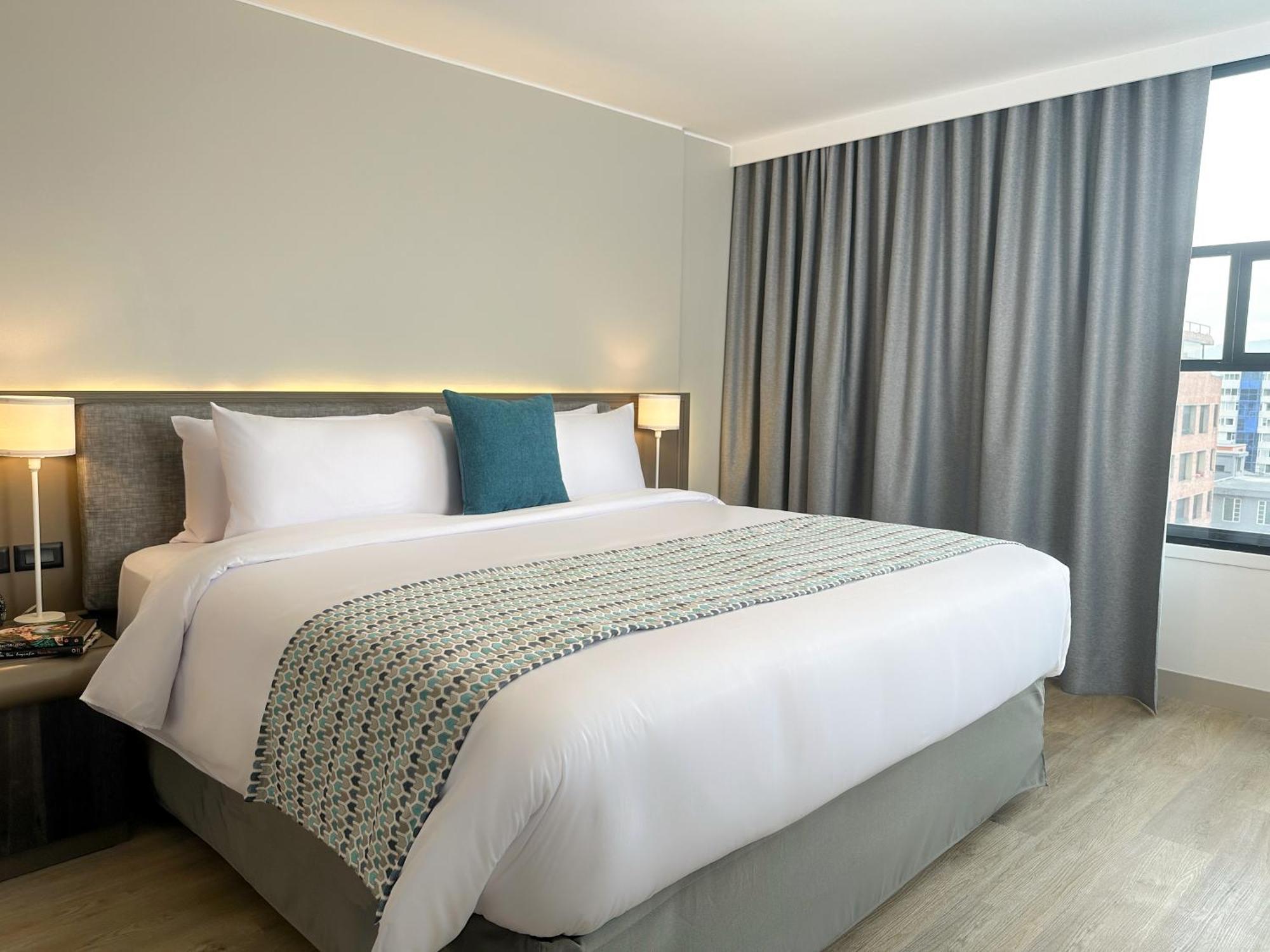 La Quinta By Wyndham Quito Hotel Kültér fotó