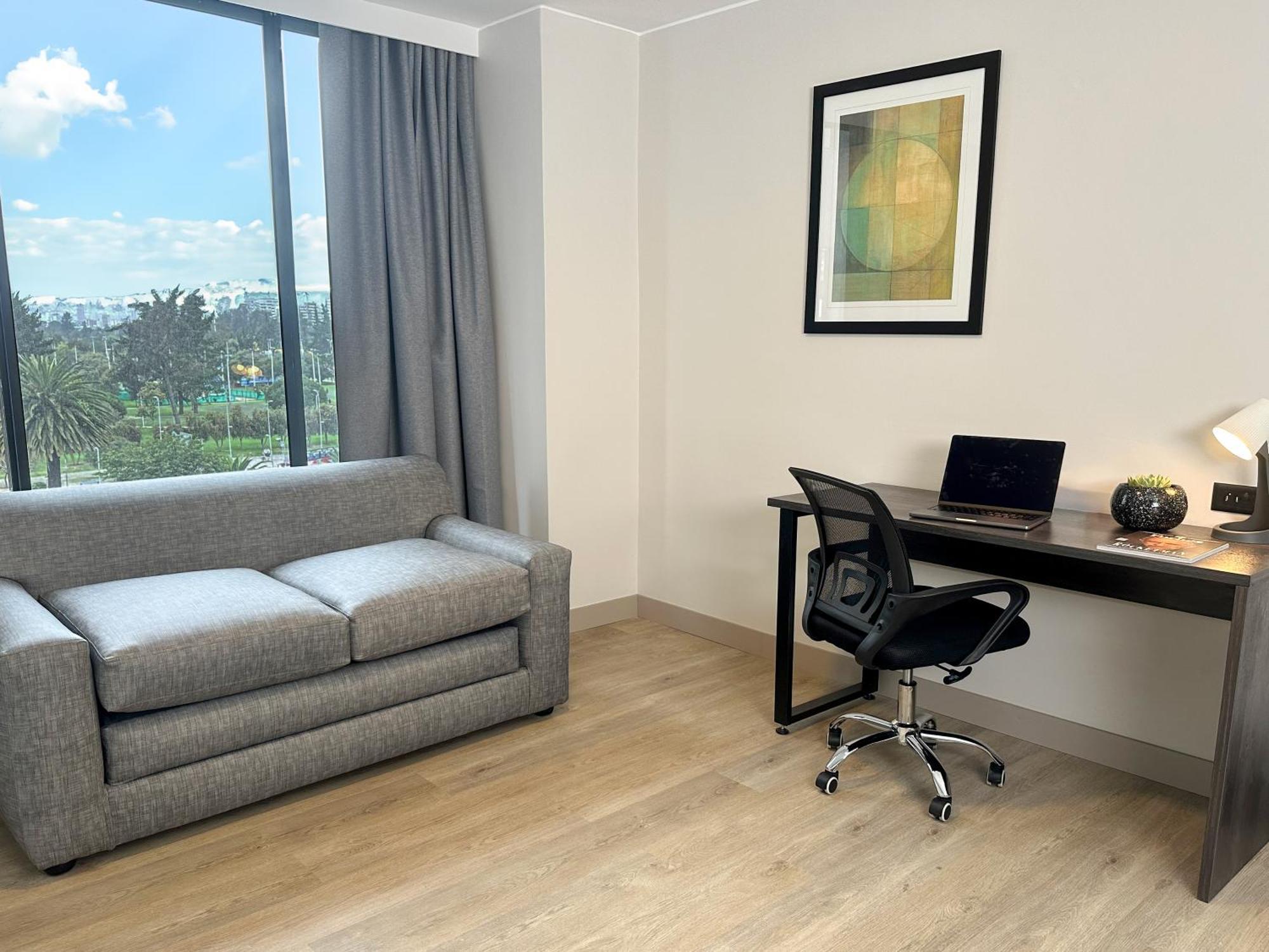 La Quinta By Wyndham Quito Hotel Kültér fotó